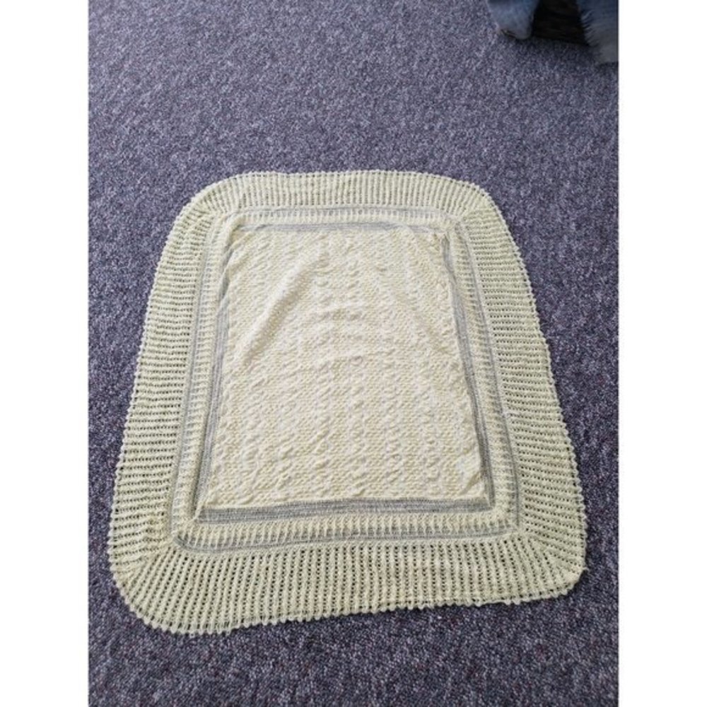 Vintage 60s Yellow Baby Blanket‎